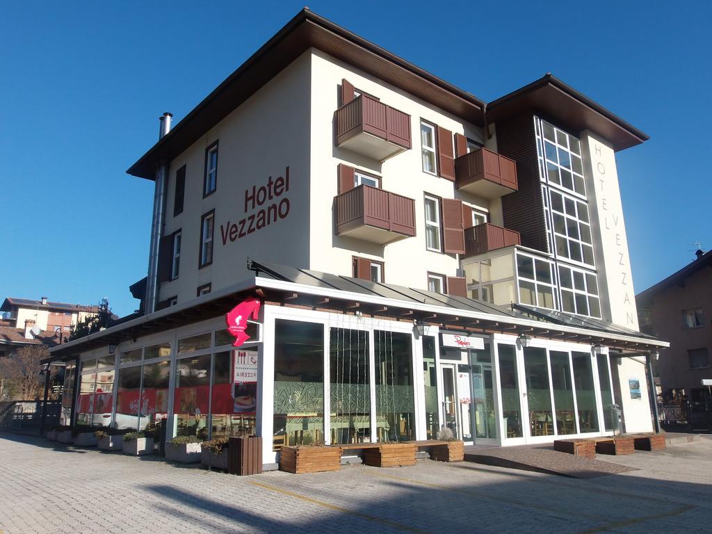 Hotel Vezzano Exterior photo